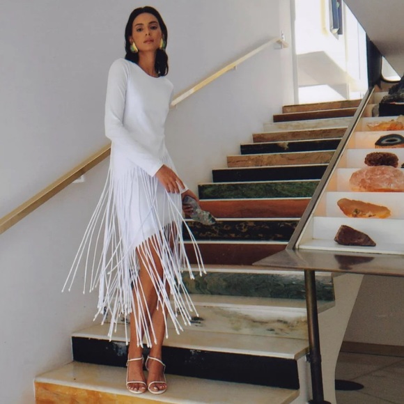 Fun fringed dress white size 2 - Picture 2 of 10